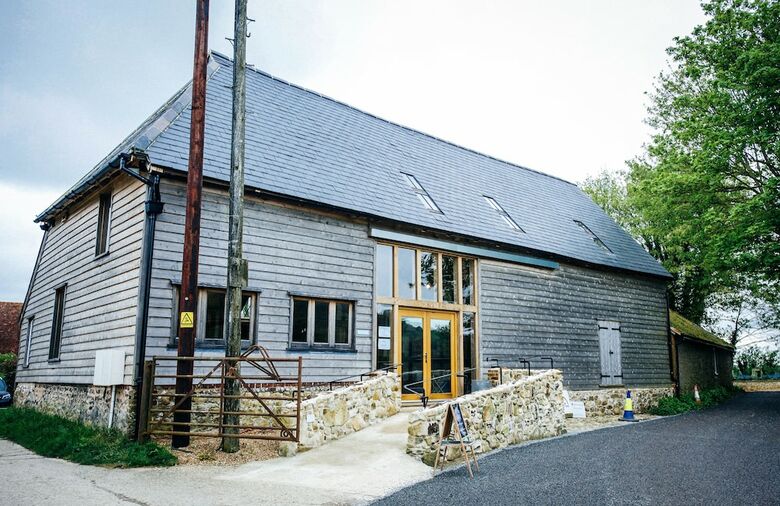 Byre Cottages And Cafe Museum