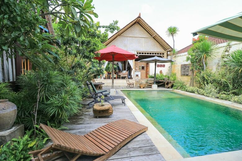 Hotel Rumah Lumbung
