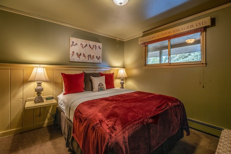 Bed & Breakfast Highland Haven Creekside Inn