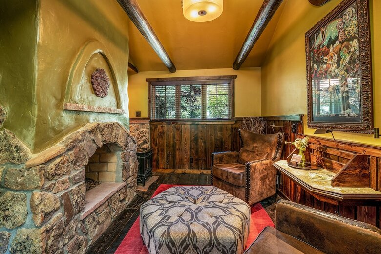 Bed & Breakfast Highland Haven Creekside Inn