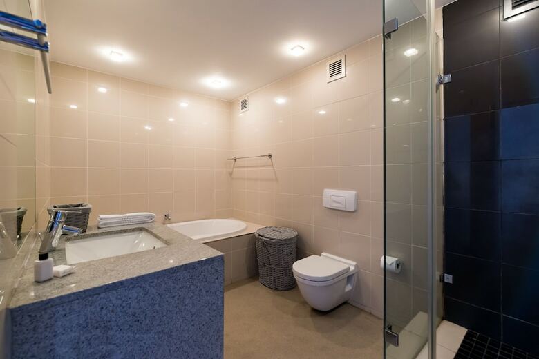 Apartamentos Harbour Edge 703