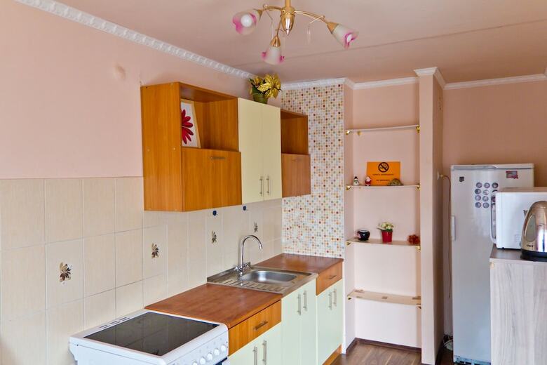 Apartment Allis-hall On Antona Valeka 12