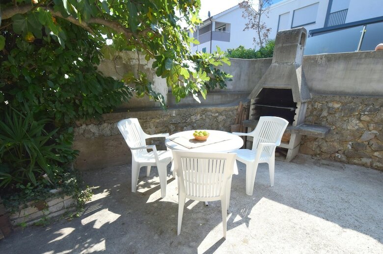Apartment Buza