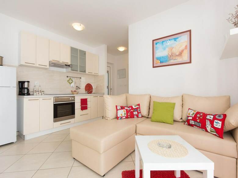 Apartments Josip Near The Beach