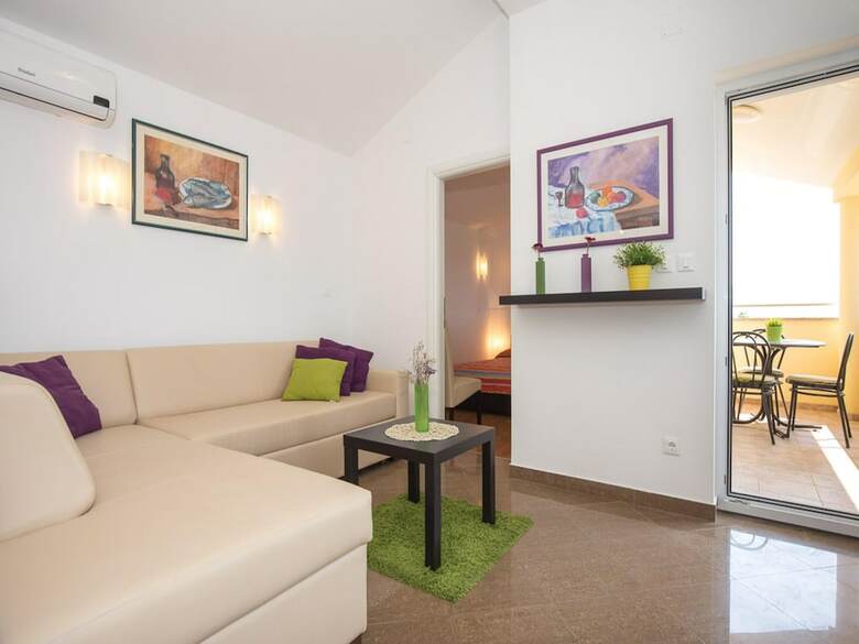 Apartments Josip Near The Beach