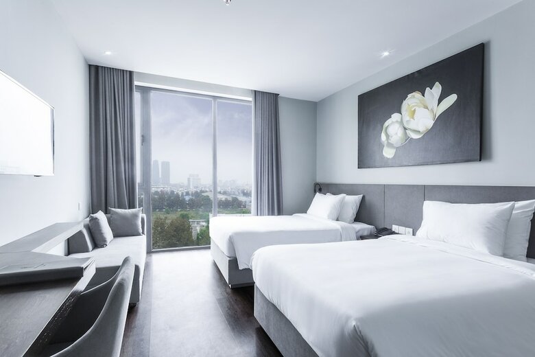 Everland Hotel
