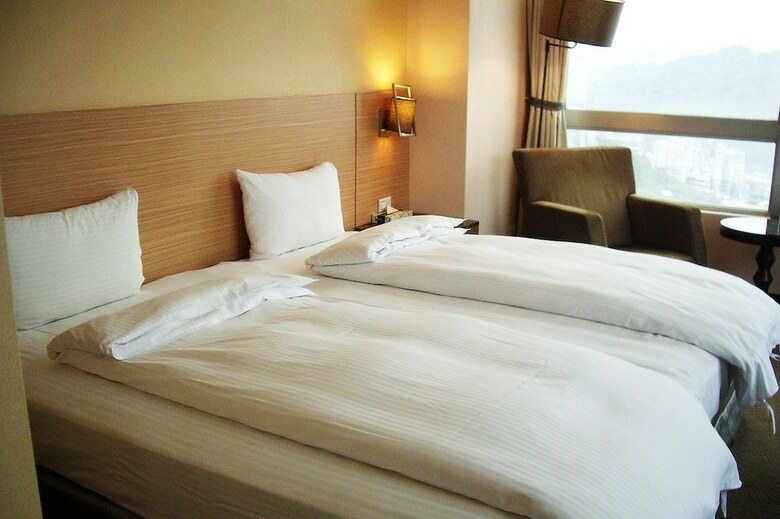 Rhineinn Hotel