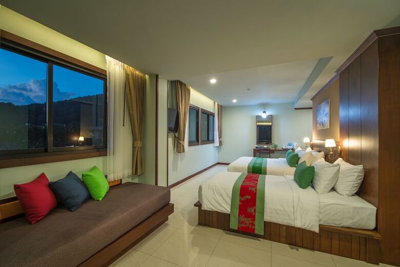 Hotel Andaman Breeze Resort