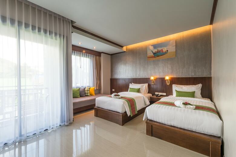 Hotel Andaman Breeze Resort