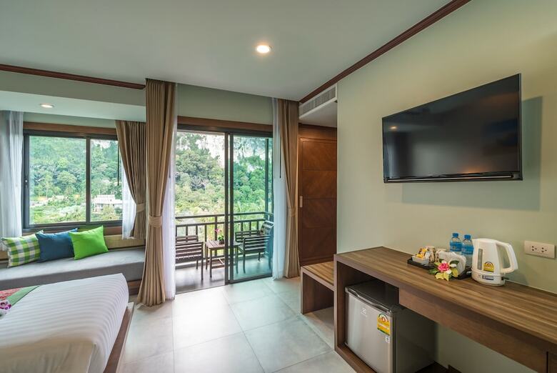 Hotel Andaman Breeze Resort