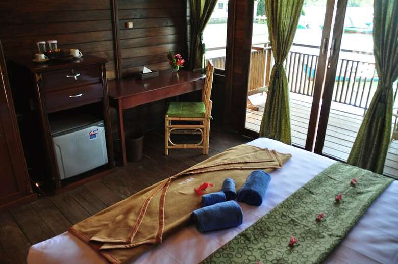 Bed & Breakfast Froggies Divers Lembeh