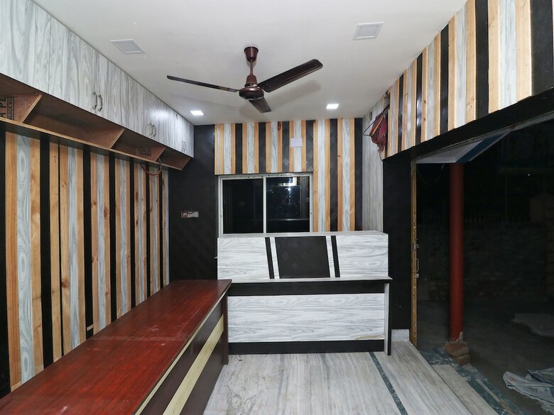Hotel Oyo 18666 Annapurna Plaza