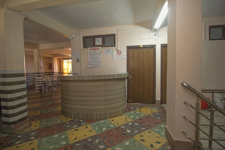 Hotel Oyo 23546 Pushpak
