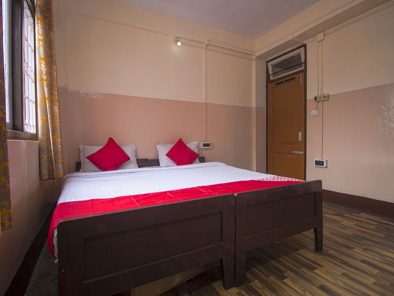 Oyo 19941 Hotel Blue Diamond
