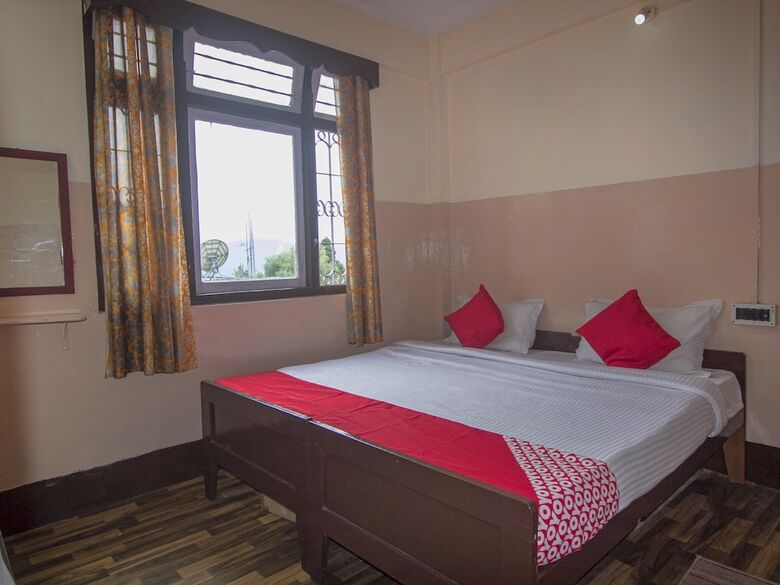 Oyo 19941 Hotel Blue Diamond