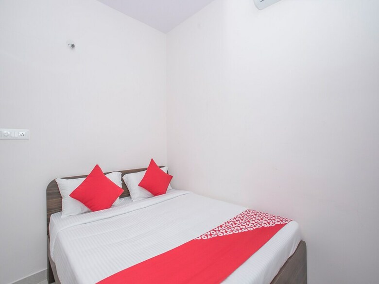 Hotel Oyo 13120 Ambrosia