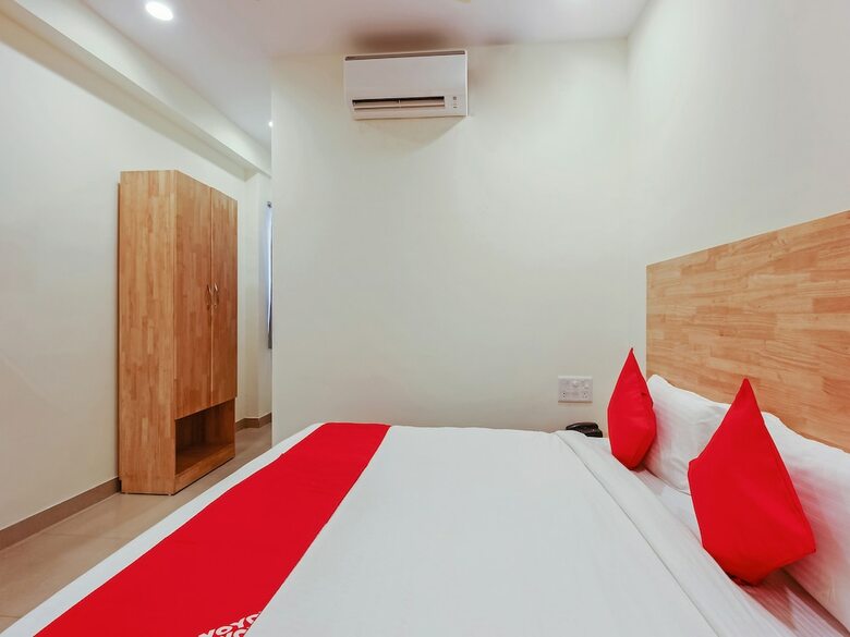 Hotel Collection O 16073 Kothapet Ramoji