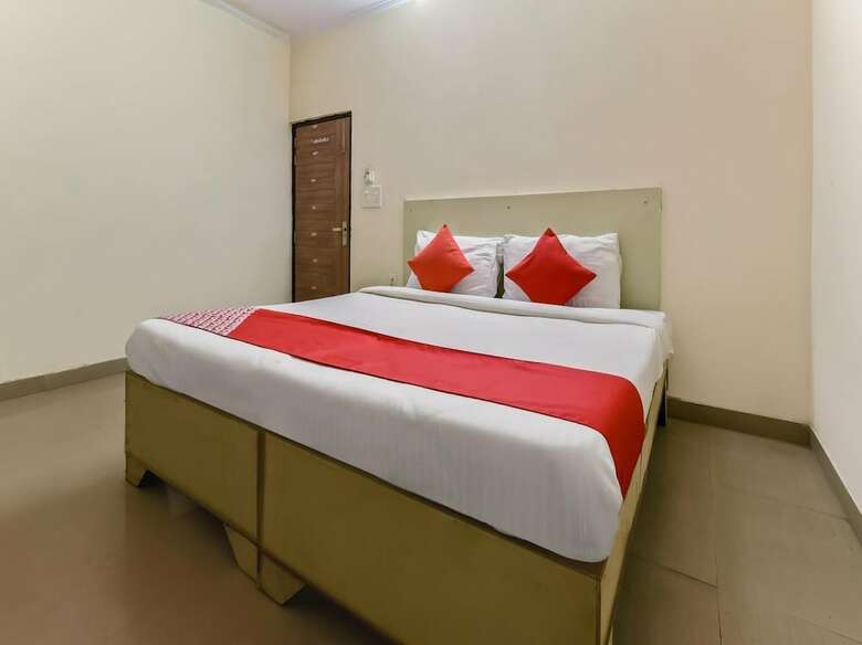 Oyo 16642 Flagship Hotel Mahadev