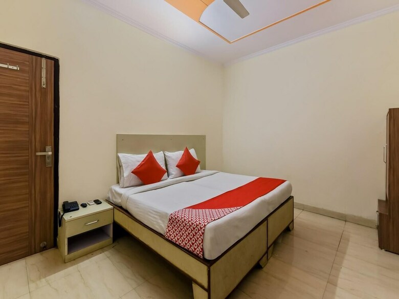 Oyo 16642 Flagship Hotel Mahadev
