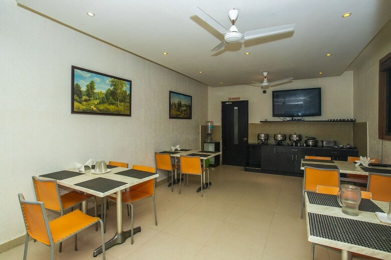 Hotel Oyo 19726 Pride Homes