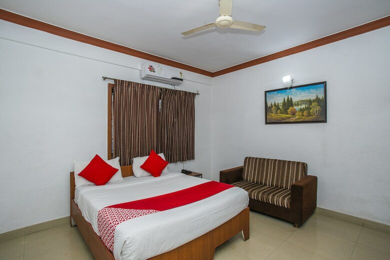 Hotel Oyo 19726 Pride Homes