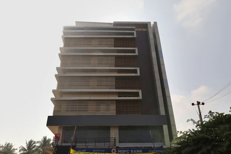 Hotel Oyo 24132 Genx