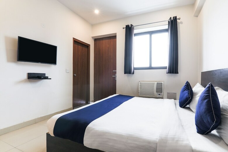 Hotel Oyo 16685 Silverkey Cd Sohna Road