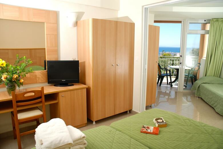 Admiral Hotel ? All Inclusive