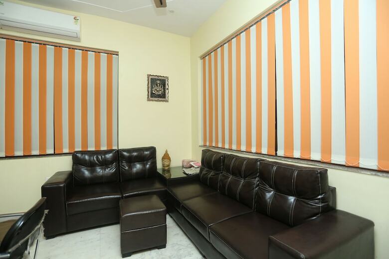 Hotel Oyo 16995 Sr Blessings