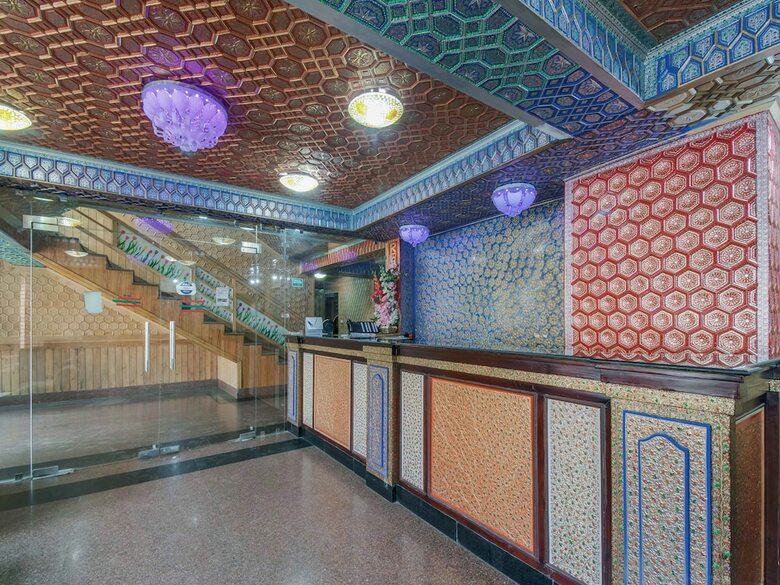 Oyo 6112 Hotel Snow Palace