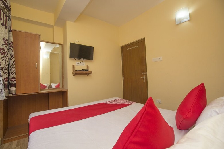 Oyo 23588 Hotel Chittiz