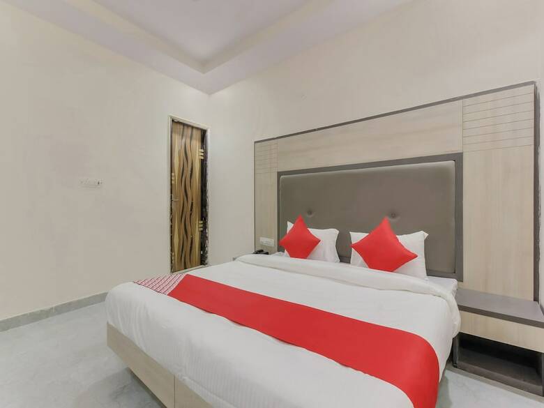 Hotel Oyo 22927 M-stays