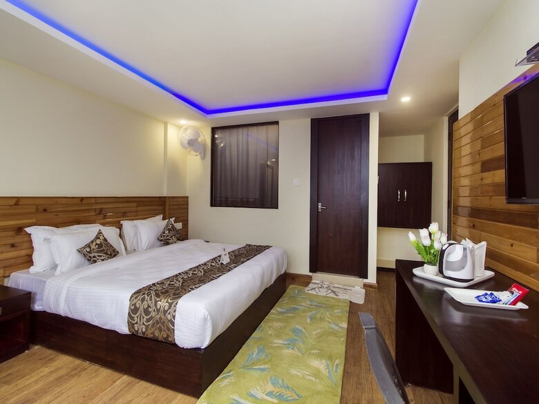 Hotel Oyo 14217 Silver Wood