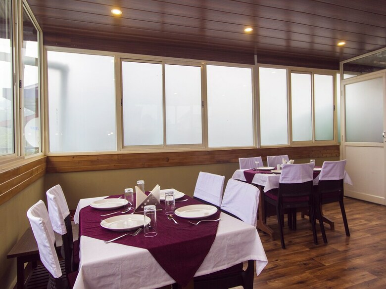 Hotel Oyo 14217 Silver Wood