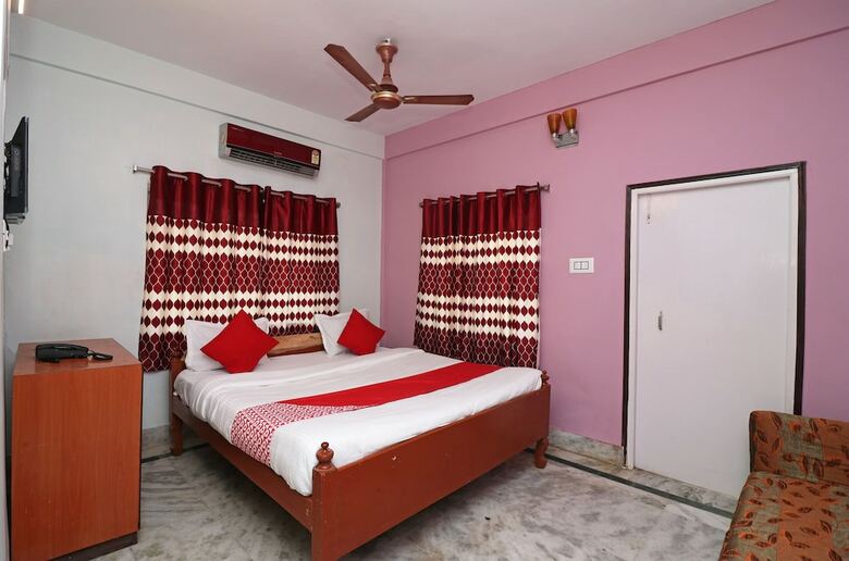 Hotel Oyo 22610 Ved's Inn