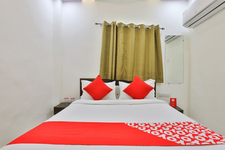 Oyo 22374 Hotel Navjivan