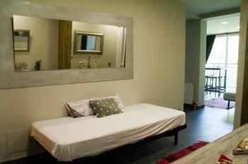 Hostal Les Suites