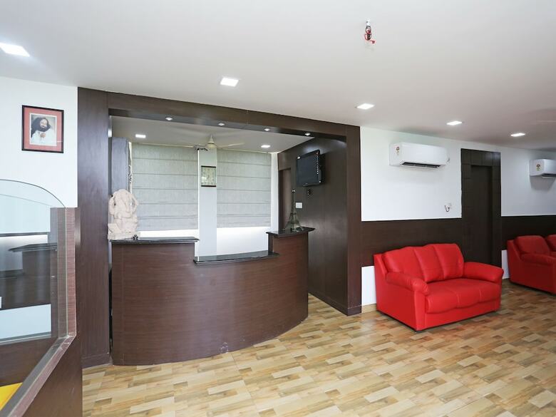 Hotel Oyo 6242 Jalsa Resort