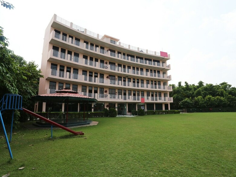 Hotel Oyo 6242 Jalsa Resort