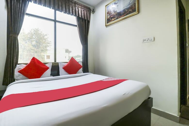 Oyo 2065 Hotel Ashoka Grand