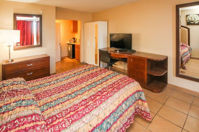 Motel Ans Inn & Suites