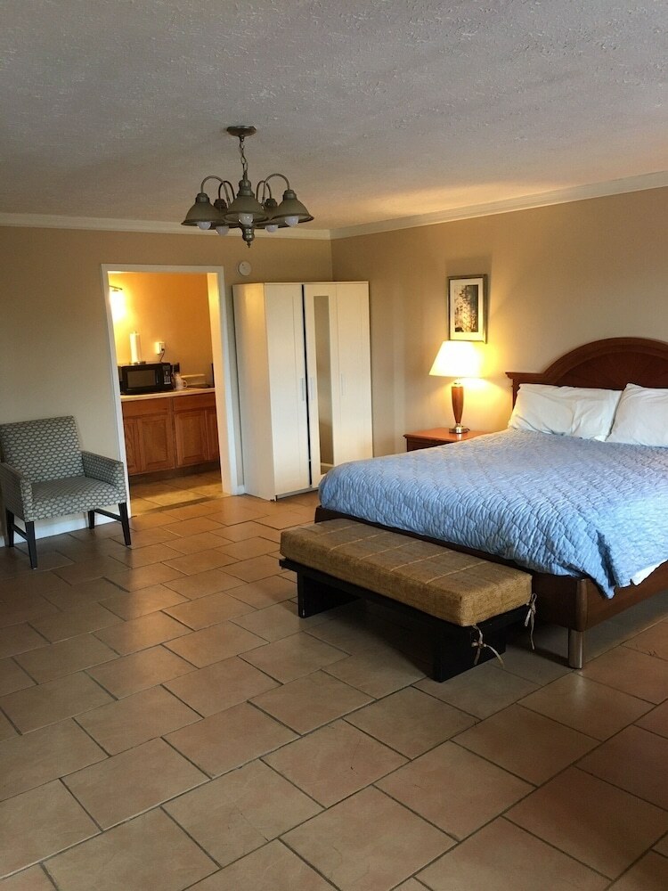 Motel Ans Inn & Suites