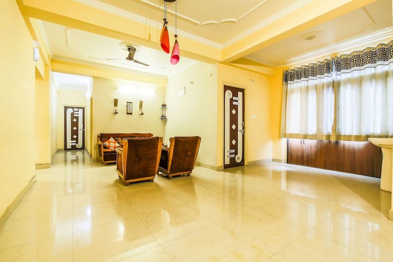 Hotel Fabexpress Grand Ar Residency