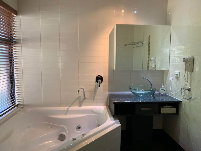 Dunsborough Deluxe Villa Retreat