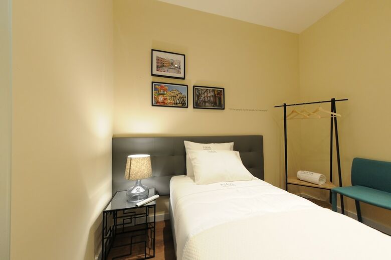 Hotel Naya - Downtown Guesthouse