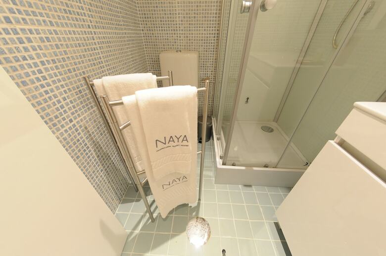 Hotel Naya - Downtown Guesthouse