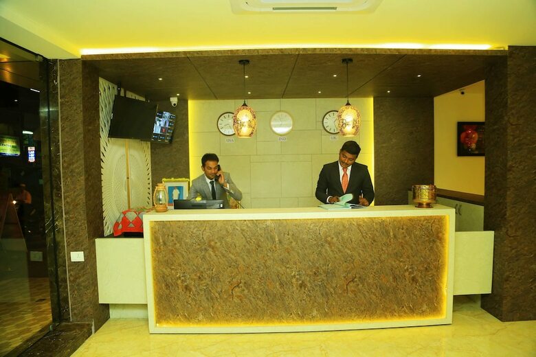 Hotel Kek Grand Park