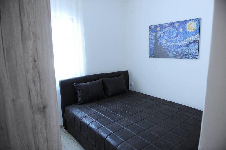Gomakop Apartments
