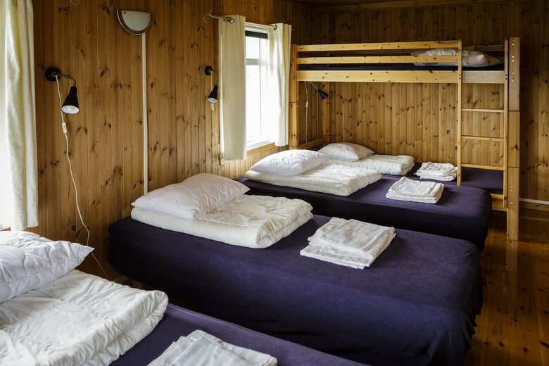 Hostal �sar Hostel