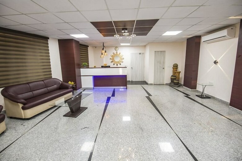 Hotel Tuma Club House